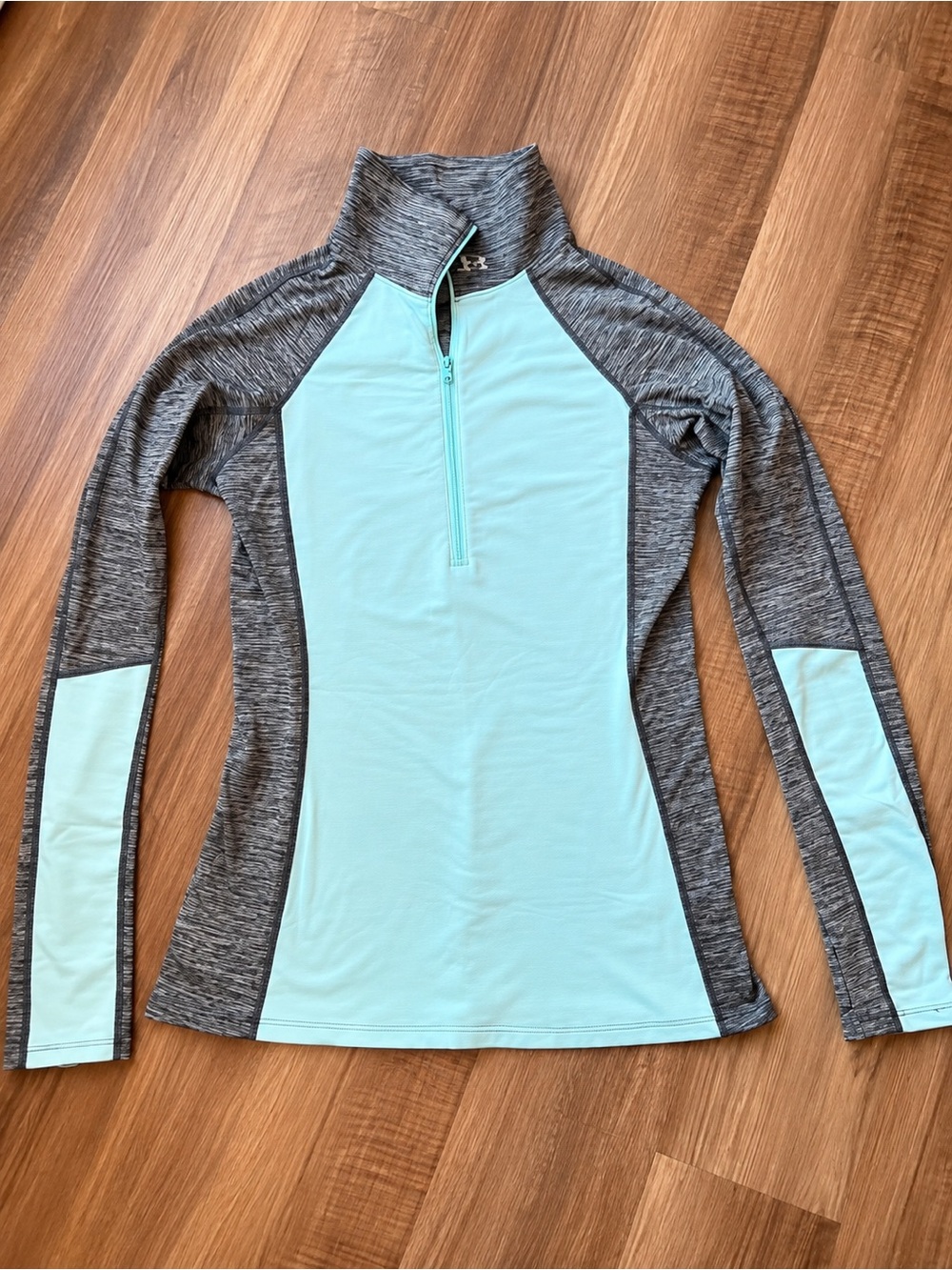 Under Armour Women’s ColdGear Quarter-Zip Running Top Size Large